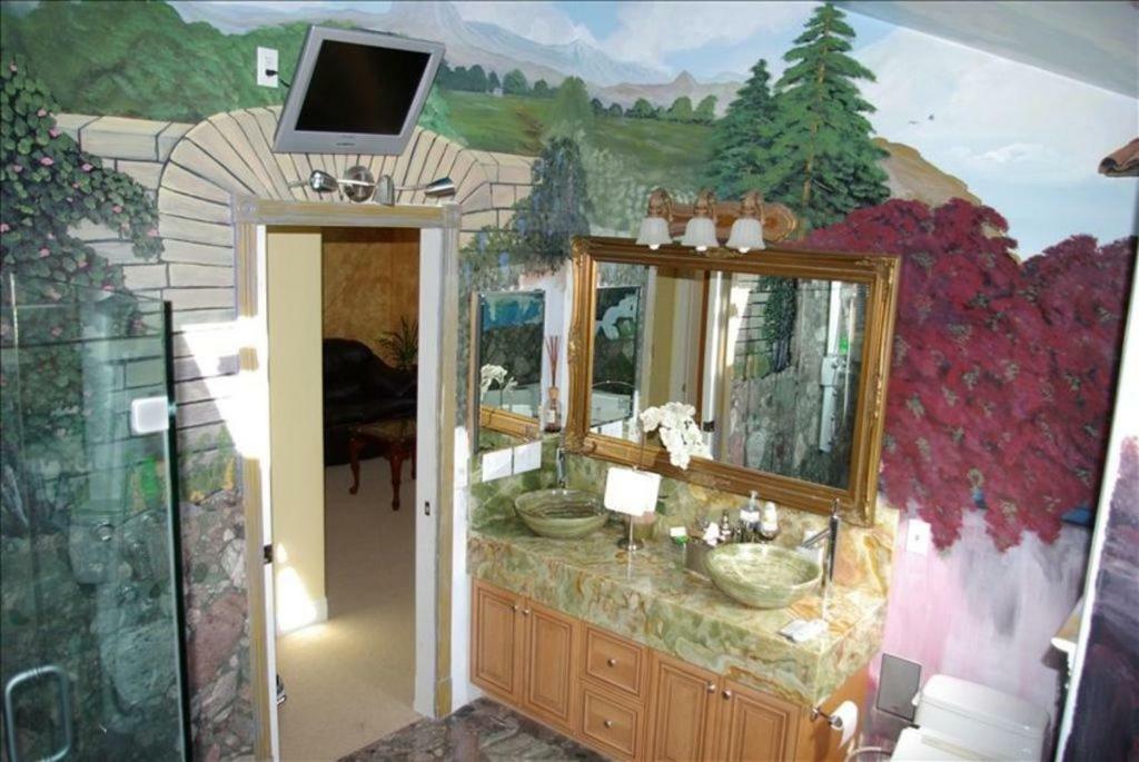 Luxury 5 Bedroom Home Near Sfo サンブルノ エクステリア 写真